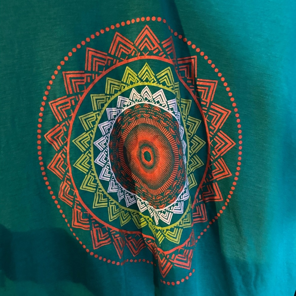 Tribal Pattern Poncho Top - Picture 2 of 3